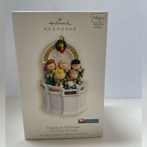 Hallamrk ornament, Ringing In Christmas, The Peanuts Gang, 2007 new in box.